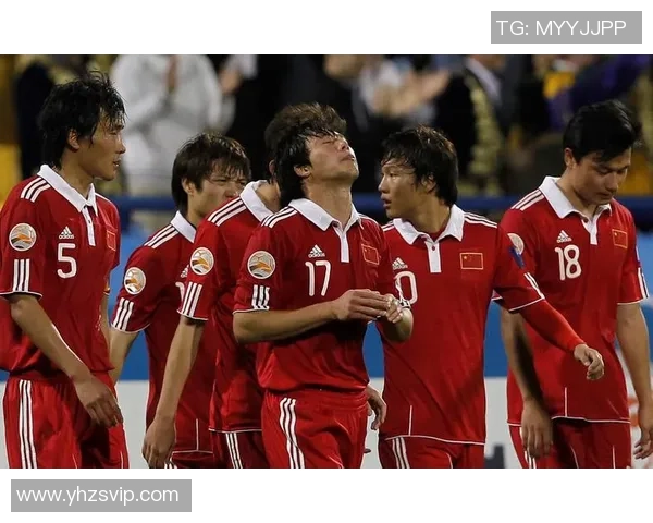 武汉羽毛球队团队协作引发热议球员间默契与配合的争议探讨 武汉羽毛球队团队协作引发热议球员间默契与配合的争议探讨